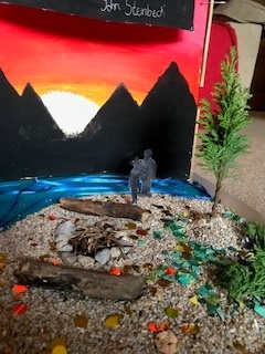 SelbyHigh's tweet photo. A big well done to Poppy-Rose Taylor (year 9 student) who has completed the diorama challenge. 

Poppy-Rose decided to choose 'Of Mice and Men' because she had really enjoyed learning about it. It looks fantastic!!! Well done and thank you for sharing with us👍 

@EnglishSelbyHS https://t.co/GSI7ERgxdx