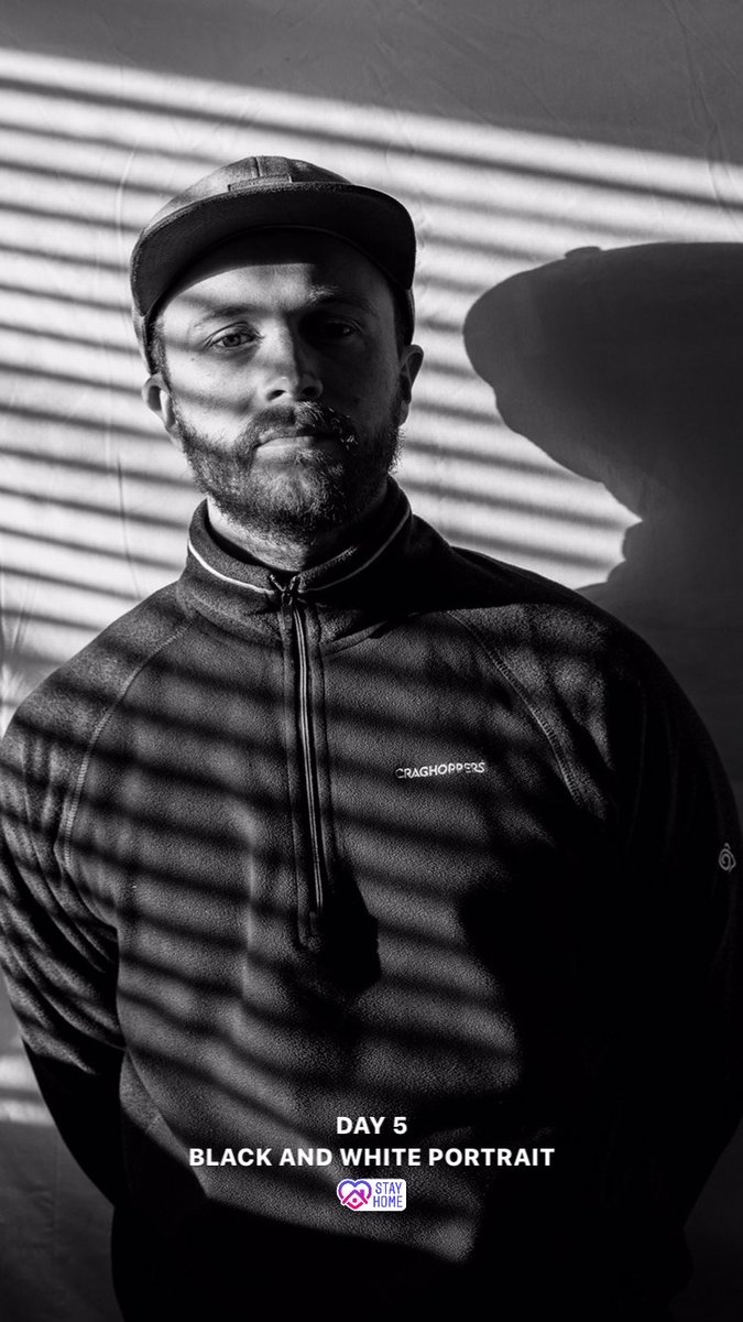 redVstandingby's tweet photo. Day 5 : Black and White portrait https://t.co/JqrT4UKO6D