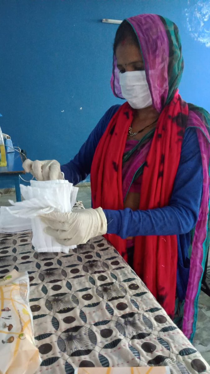 iindiango's tweet photo. @vineetjaintimes @narendramodi @PMOIndia @timesofindia @iindiango a grassroot NGO, making cotton masks through local women group and distributing it for free to marginalised rural people. #MaskIndia https://t.co/JfgEbn6yTF