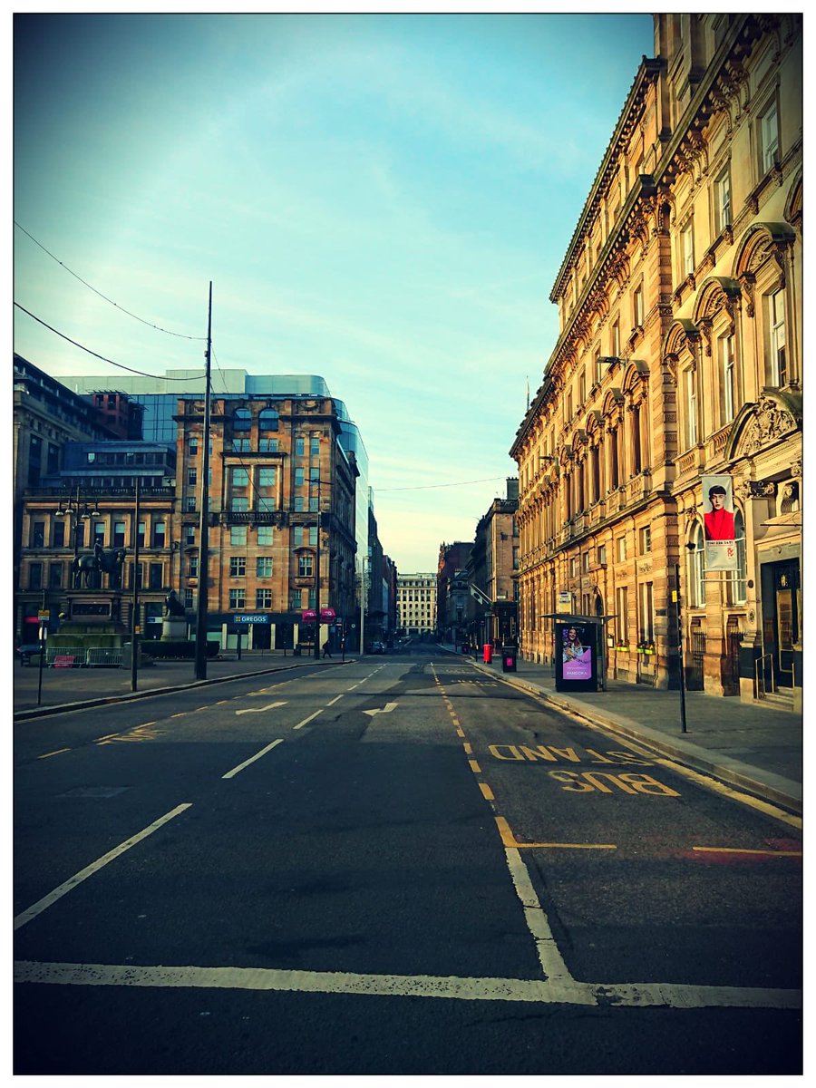 While you’re all here, you might also like to see these beautiful images...  #GlasgowLockdown