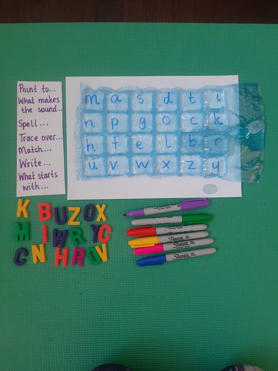 AsdStation's tweet photo. Simple sensory play using ice cube bags to encourage communication, language, phonics, maths, reading and so much more. Check out more pics and videos on my Instagram page @ASDcreationstation https://t.co/HHsUL52pTA