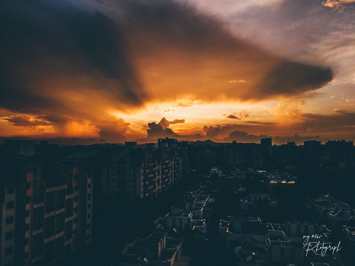 mynewphotograph's tweet photo. Hope is all that is left, but let's not forget darkness is always overcome by light.
😇
@mynewphotograph or #mynewphotograph
#qurantinelife #quartine #quarantinedays #quarantinechill #corantine #quaratine #lockdownindia #quartinelife #qurantime #lockdown2020 #21daylockdown https://t.co/YME5UzlCT3