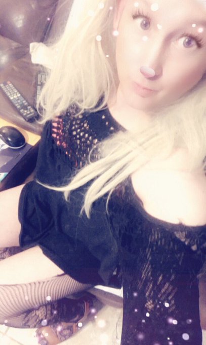 Super horny and really adventurous this morning so it&rsquo;s gonna get weird soon https://t.co/GHYAJjo06J<a href="/tag/barbie"class="tags"><span>#barbie</span></a><a href="/tag/trans"class="tags"><span>#trans</span></a><a href="/tag/transisbeautiful"class="tags"><span>#transisbeautiful</span></a><a href="/tag/transbarbie"class="tags"><span>#transbarbie</span></a>