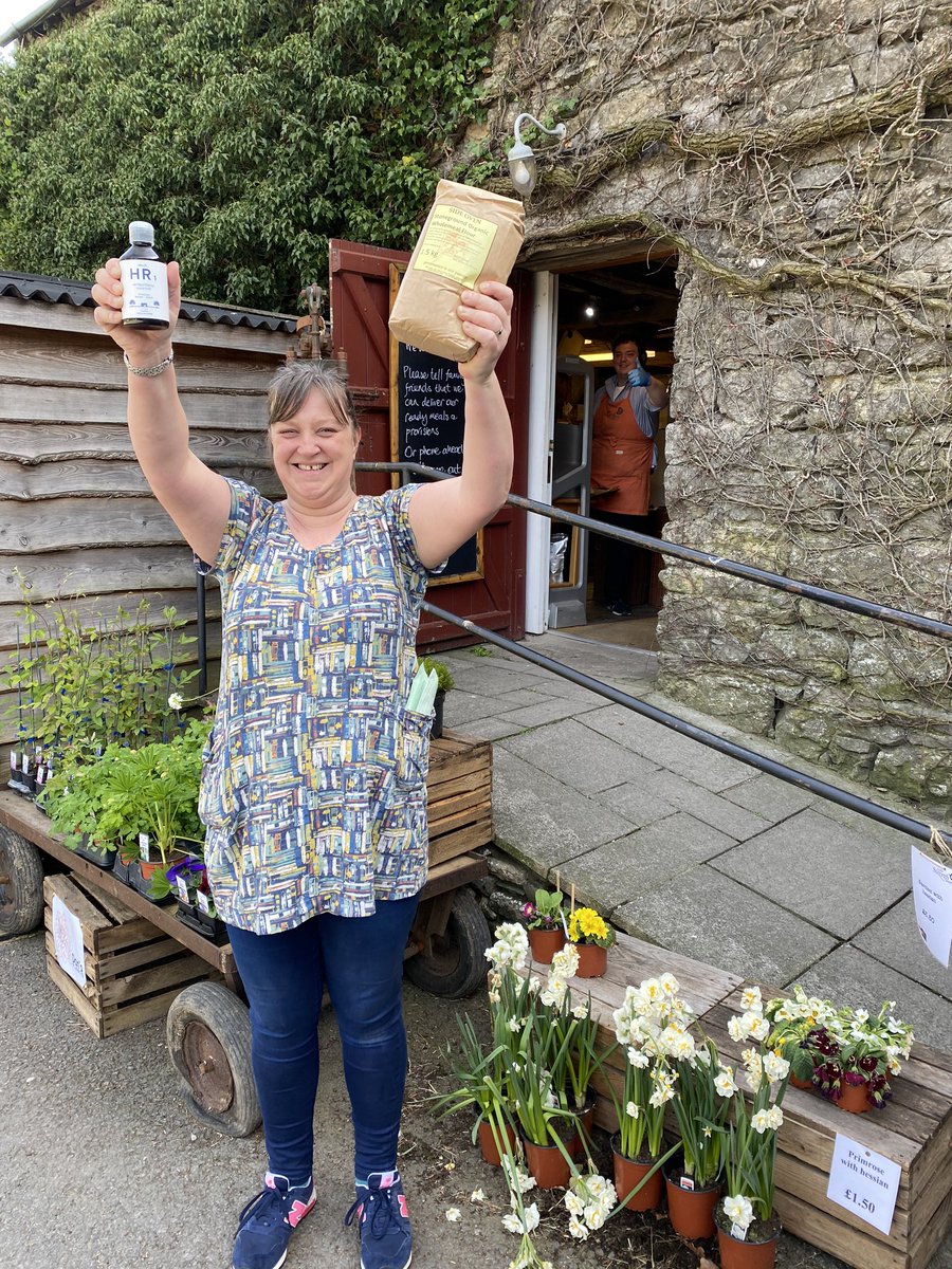 Farmers <a href="/SideOven/">Side Oven Bakery</a> and @ChaseDistillery come through. Hand Sanitiser and organic flour #workingwithnature #provenance #organicfarming
