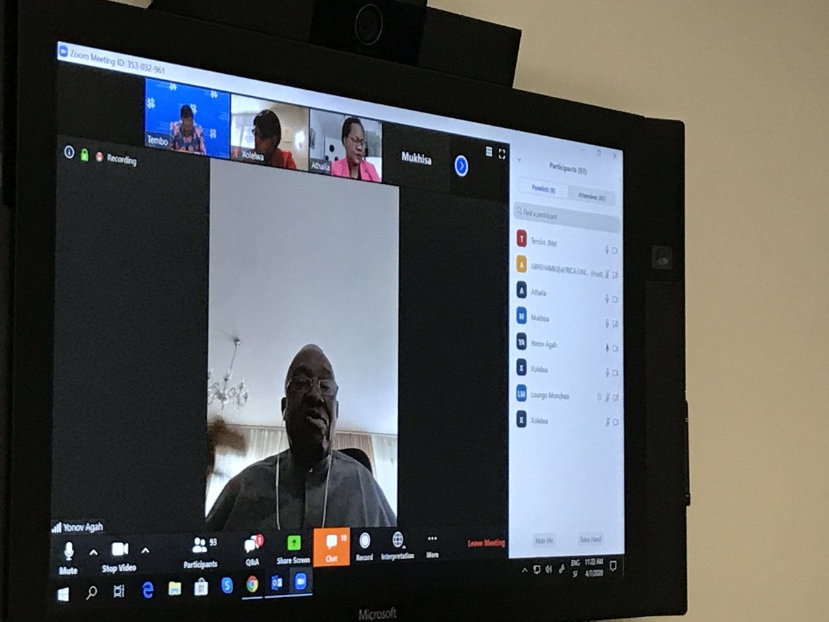 tembo_dorothy's tweet photo. This morning I joined @UNCTADKituyi @YonovAgah in a webinar 4 diplomats hosted by @almolokomme  @BWGenevaMission to discuss impact of #COVID19 in Africa

My message:
➡️Step up support 2 MSMEs
➡️Strengthen regional value chains &amp; #AfCFTA implementation
➡️Support women in trade https://t.co/bbd1Na6eY3