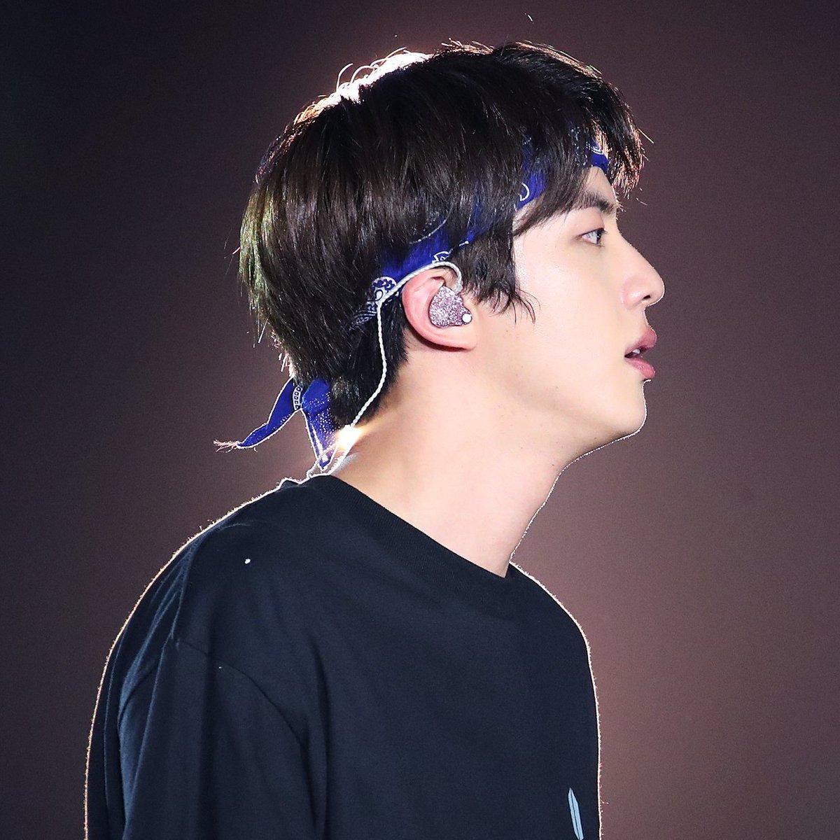 a sinful side profile