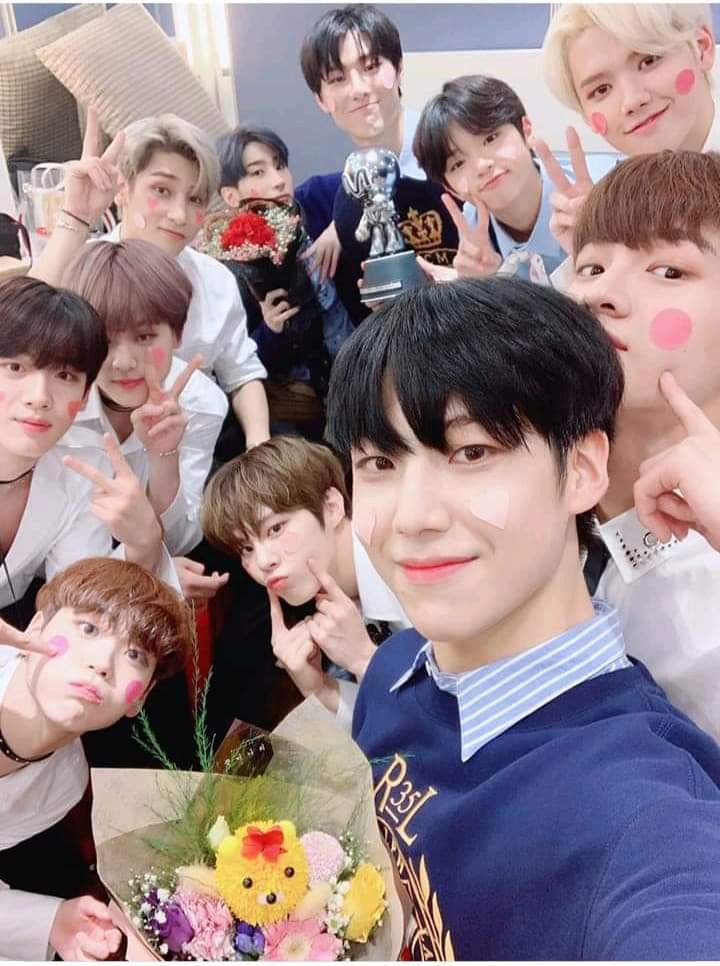 priki2610's tweet photo. Những tình yêu bé nhỏ của One It
#차트인하면_유닛해주시술
#Oneit_chartin_wantit https://t.co/y4jIOucaei
