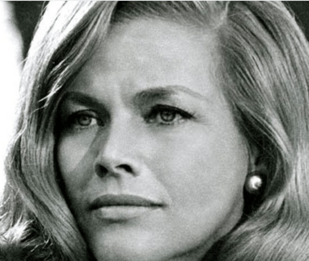 AceFriendsNews's tweet image. Obituary: Honor Blackman #FirstNightDesign acenewsdesk.wordpress.com/2020/04/07/obi…