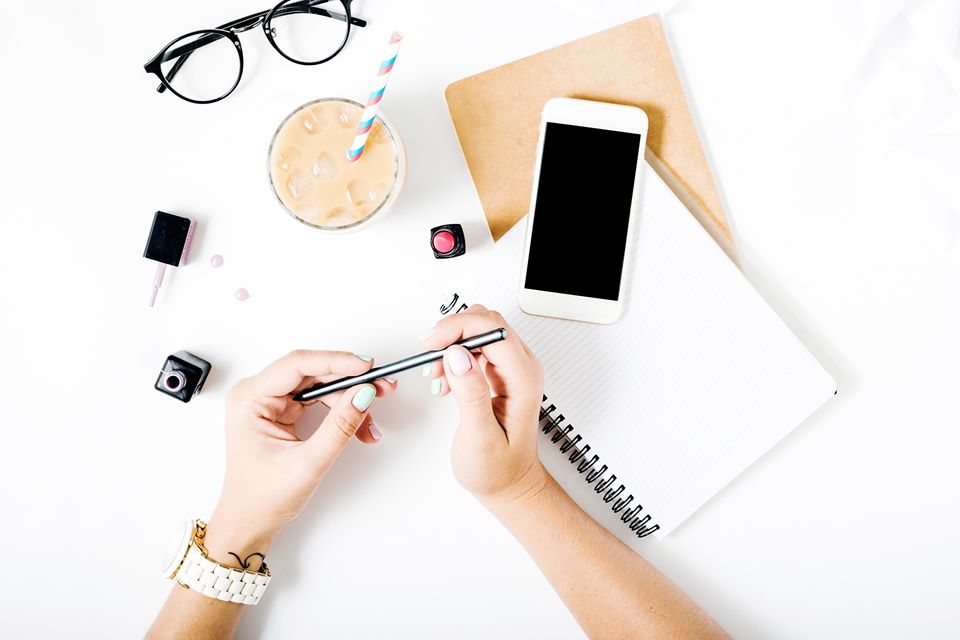 <a href="/Aspekt_com/">Aspekt</a> : votre agence digitale à Clermont-Ferrand, Annecy &amp; Genève est désormais sur Twitter ! 

#agencedecommunication #agenceweb #annecy #geneve #clermontferrand #communicationdigitale #webmarketing