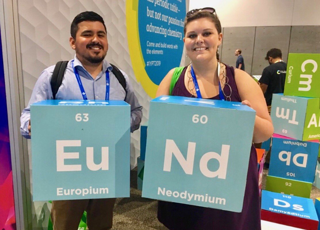 mattallen12345's tweet photo. I’m extremely fortunate to learn new chemistry with amazing graduate students at #WSUchemistry. Virtual communication is keeping everyone safe, but it will be nice to see them again in person. #graduatestudentappreciationweek https://t.co/axZHN8xQZC