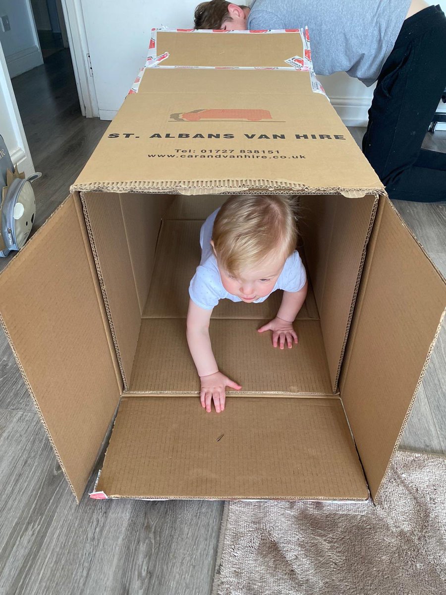 stalbansvan's tweet photo. St Albans van hire boxes = hours of tunnel fun!!! #carrental #vanhire #cutebabies https://t.co/ALGNWzb31D