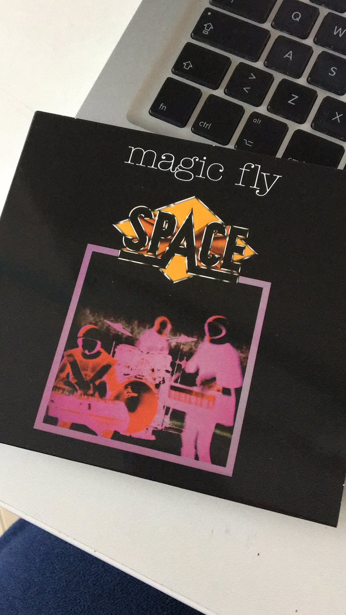 lucagiocatore79's tweet image. Recuperate questo disco e poi venite a parlare con me dei #daftpunk #Space #MagicFly