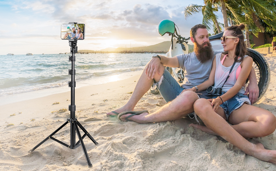 recipes88's tweet photo. Selfie Stick Tripod, UBeesize 51" Extendable Tripod Stand with Bluetooth Remote for iPhone &amp; Android Phone, Heavy Duty Aluminum, Lightweight
https://t.co/hxMs77Zoxe https://t.co/EqTIvUTs6P