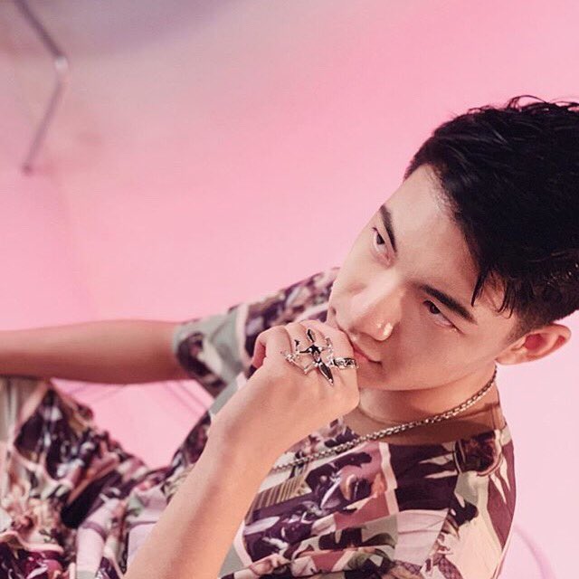 espanto_twt's tweet photo. Darren in China will forever be iconic!

[a thread] https://t.co/sYsaDmFYcq