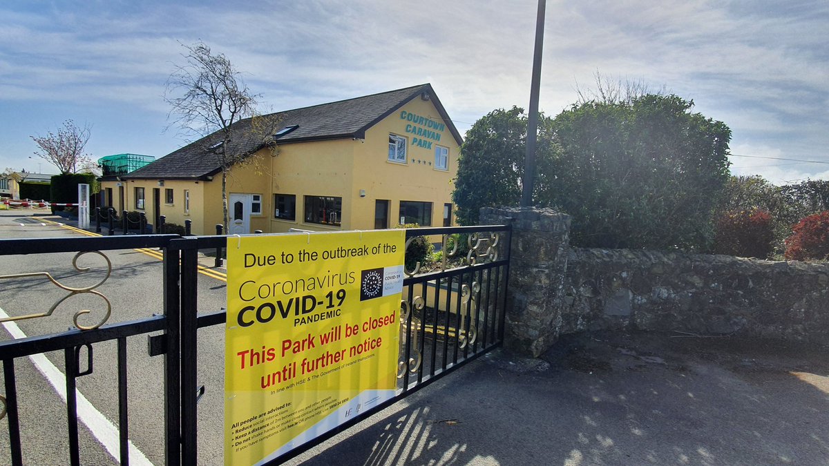"We're closed."Courtown in Wexford shuts up shop to visitors and pleads with them to stay away throughout the Easter.