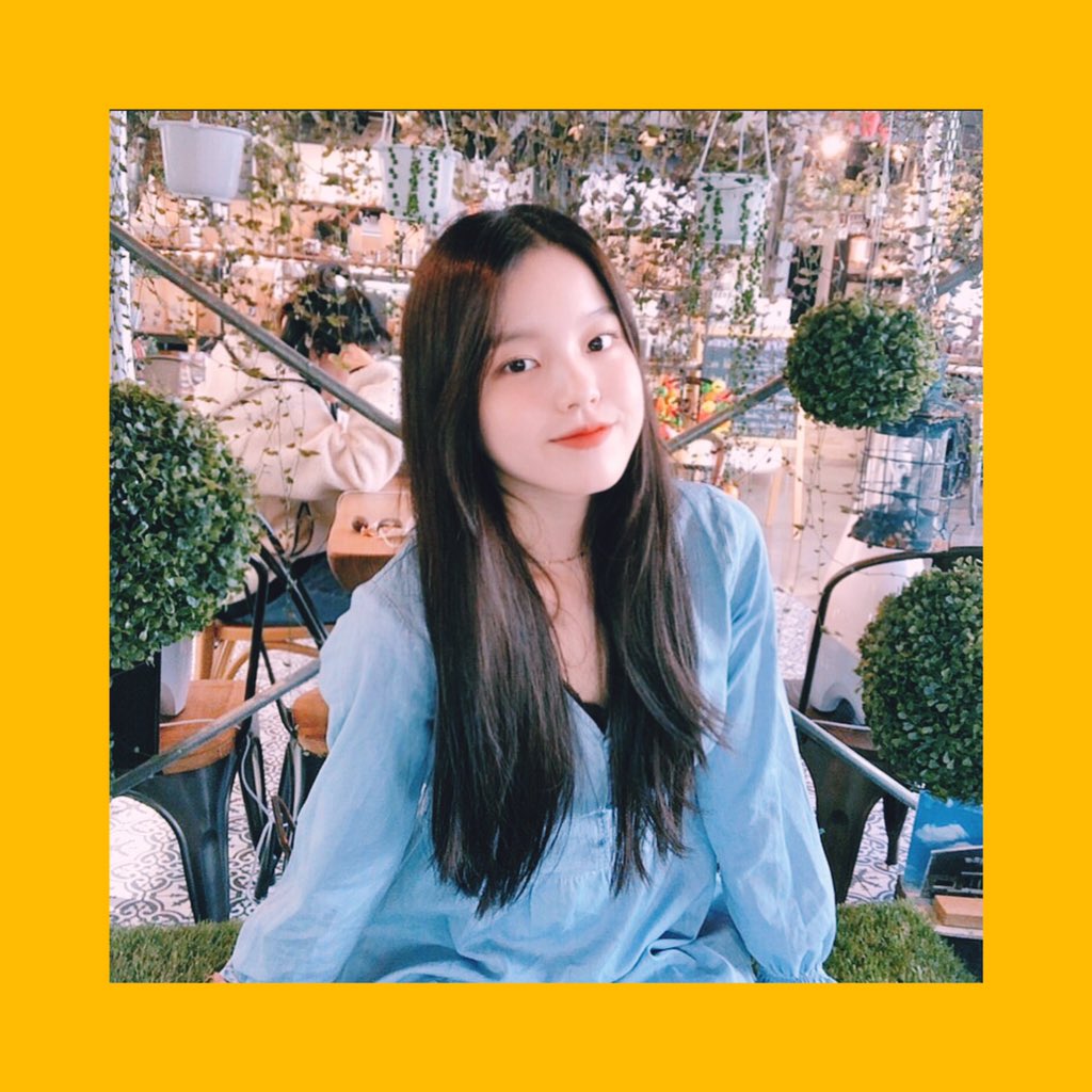 waskjh's tweet photo. future doctor, kung hindi papalarin baka mag benta na lang ng droga. ๐ฏ
#DressCodeCheck
#FourstDayOfSchool https://t.co/RGAKzCX806
