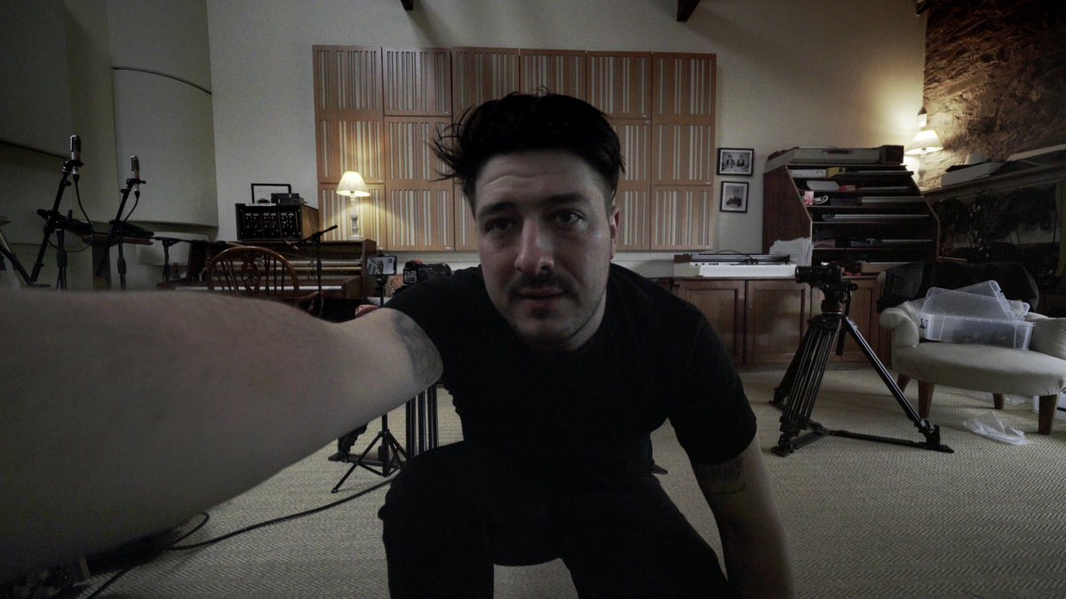 _tenthree's tweet photo. NEW WORK
@MumfordAndSons ft. @ItsReubenJames 'You'll Never Walk Alone'
Editor - @LiamBachler 
Director - @NICOLASJACK 
Prod Co - @_thesweetshop 
Label - @IslandRecords 
https://t.co/RQNKHgj2OZ https://t.co/LVEOacUsA4