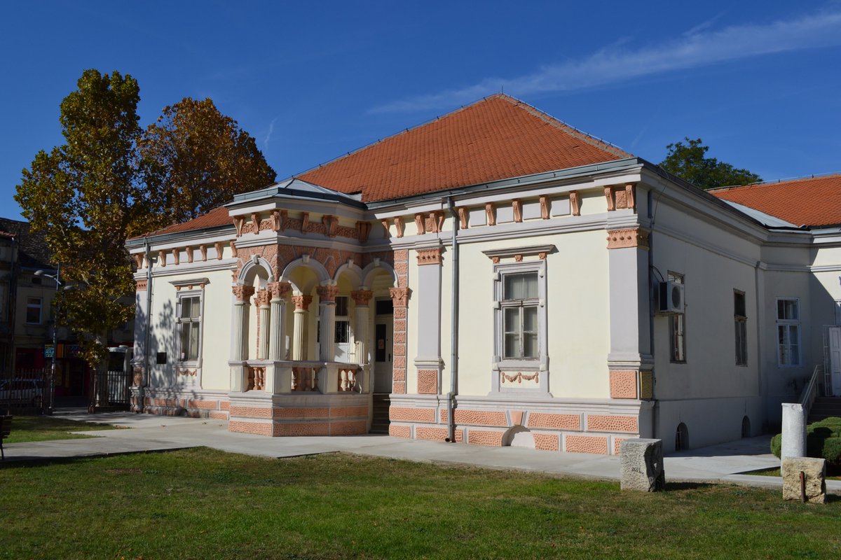 Muzejiza10's tweet photo. We take you to the virtual National Museum Požarevac.
Peek into the Museum, Tent of Požarevac Peace and Ethno Park-Tulba: https://t.co/k0hKTzOyHc

#Muzejiza10 #MuseumsAndChill #IMD2020 #ICOMSerbia #MuseumsFromHome #StayAtHome https://t.co/zzvUsgN51F