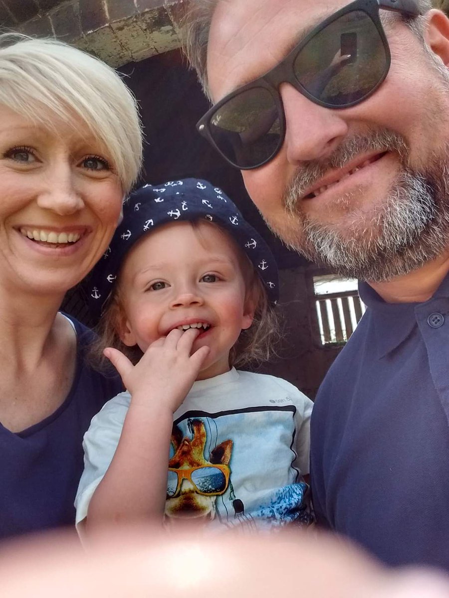 ClareP74's tweet photo. Happy 6th birthday Stanley, we love you with all our hearts love mummy, daddy, Alfie and Susie 🎁🎉🎂🎈
@GoalkeepingRt @MARENTA74 https://t.co/X29bsdkOUX