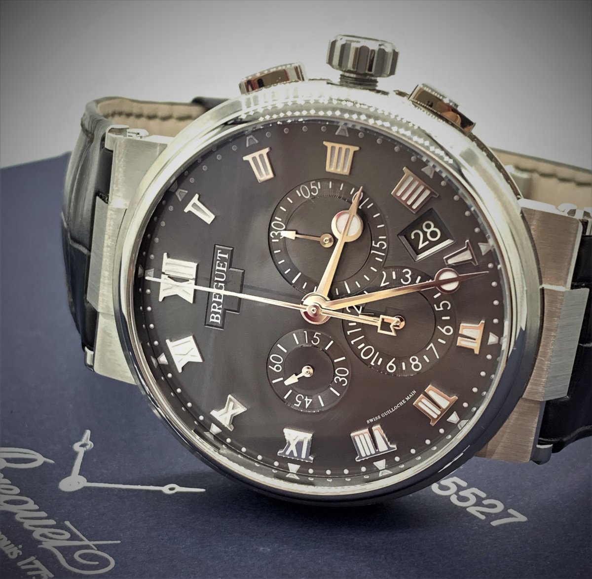 株式会社リンク On Twitter Breguet 5527ti G2 9wv 生まれ変わった マリーン のクロノグラフ チタン製ケースにグレーのダイアルをセット 極めて軽量で快適な装着感を楽しめるお品です ブレゲ Breguet 腕時計好きな人と繋がりたい 腕時計マニア 腕時計