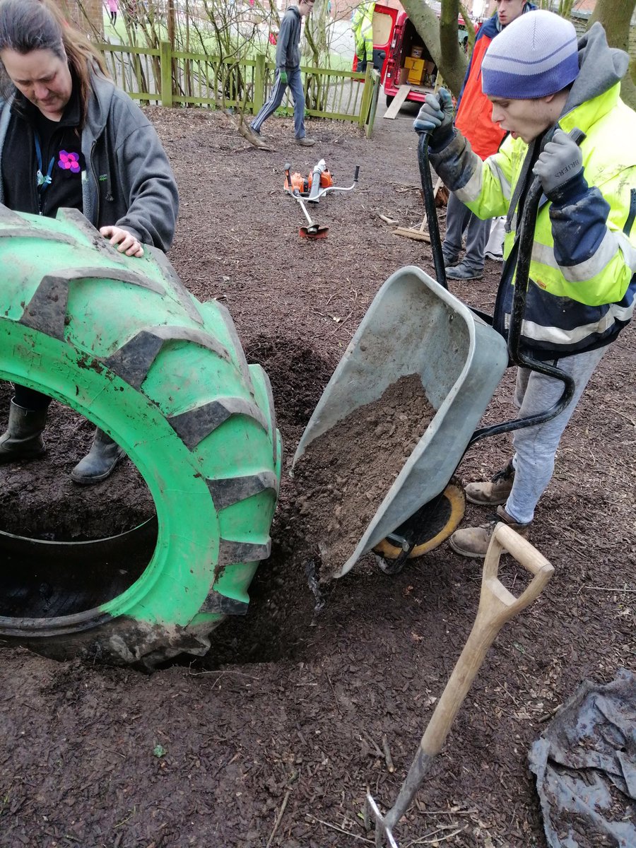 PeterLeddington's tweet photo. Our #LeafittoUs team, prior to #Corvid19UK have been busy constructing recycled educational fun resources for a local primary school #funandplay #openingthemind #GettingItDone #outsideexercise @likeasheep11 @Dan_derwen @liam_derwen @DerwenCollege https://t.co/8BMMZlxkuC