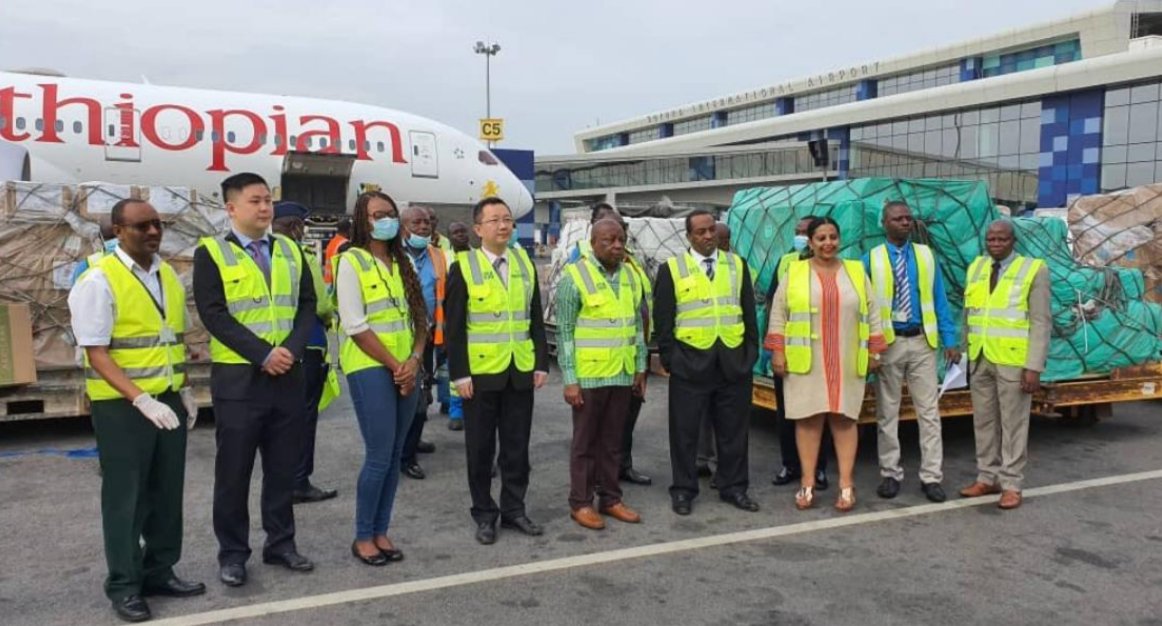 Tewolde GebreMariam, CEO del Grupo Ethiopian Airlines, ha agradecido la oportunidad que Abiy Ahmed y Jack Ma han dado a Ethiopian Airlines para continuar con el transporte de suministros médicos a diversos puntos de África.
#WeCare