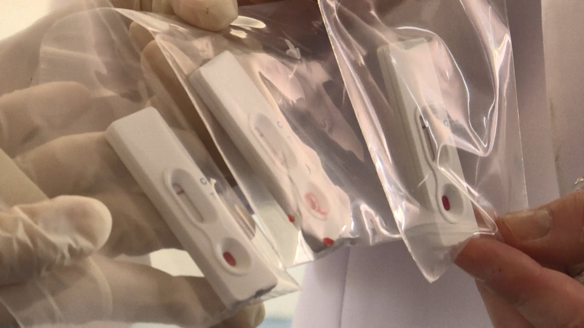 vaitor's tweet image. Thailand now also developed a 15min self testing kit for Covid 19. Right now it has 95% accuracy, an improved version will go into production soon -