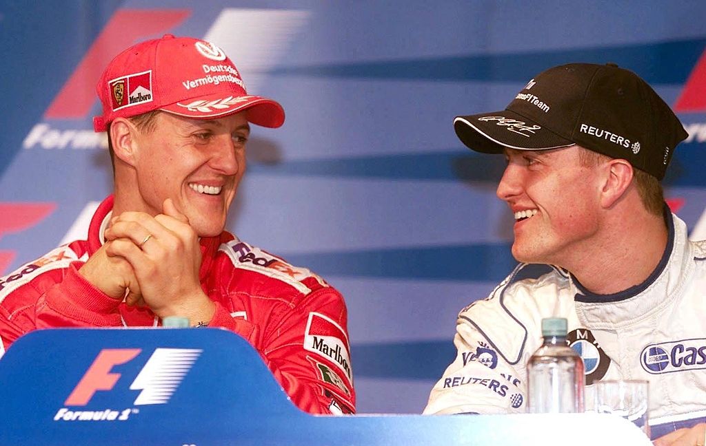 #OnThisDay 🗓 #31marzo 2001 🏎

Al termine della Qualifiche ufficiali del Gp del Brasile Michael (1°) e Ralf (2°) #Schumacher si ritrovano fianco a fianco sulla griglia di partenza. Non era mai accaduto prima nella storia della #F1 che due fratelli occupassero l'intera prima fila