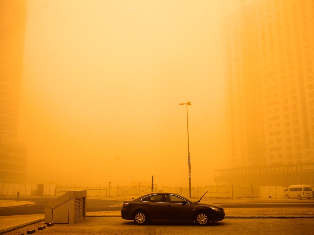 365Dubai's tweet photo. UAE weather: Dubai and Abu Dhabi set for dust storms
It could reach 27°C in Abu Dhabi and 26°C in Dubai
https://t.co/au7oCzcZTb https://t.co/scqGuXF8Mk