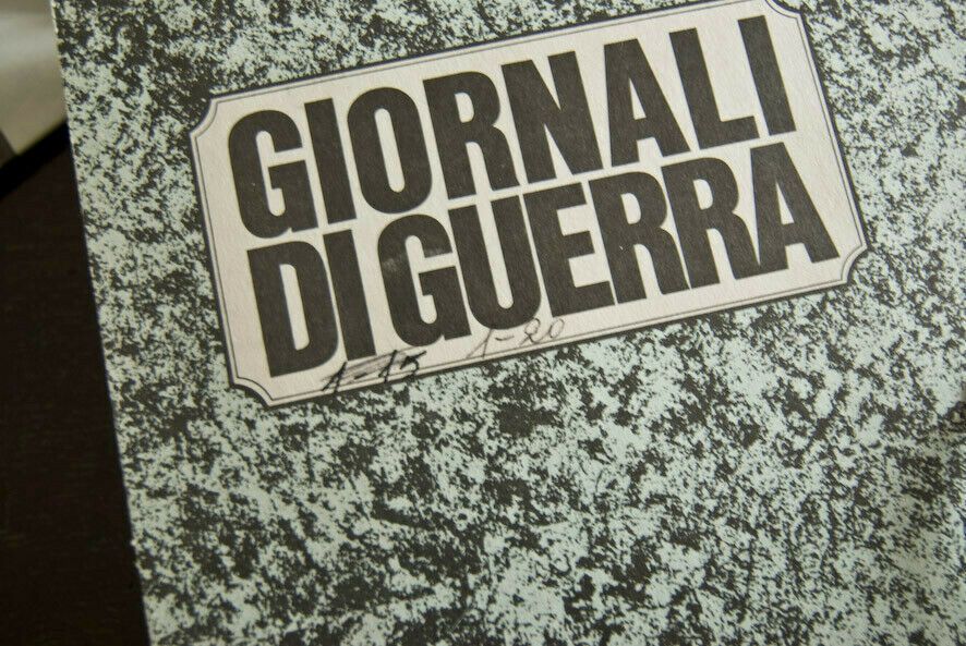 pireo44's tweet photo. ‘’Il virus non ci odia, non sa niente di noi’’. Metafore belliche e linguaggio https://t.co/iJLIefcAN3 https://t.co/DlnPmJSamT