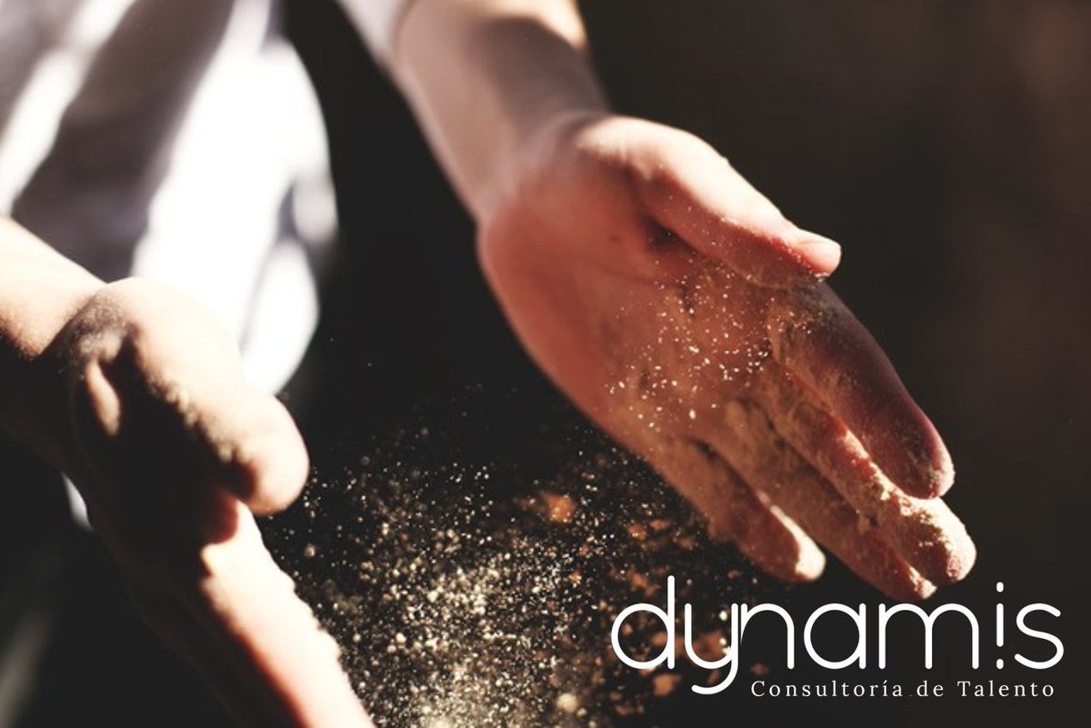 ¿Puede un gesto sencillo convertirse en un tsunami que mueve sentimientos, genera reflexiones y une personas? Las manos y la mirada se han convertido en la ola que nos une, que hace aflorar emociones y que promueve el reconocimiento y la solidaridad. bit.ly/aplausoorigen