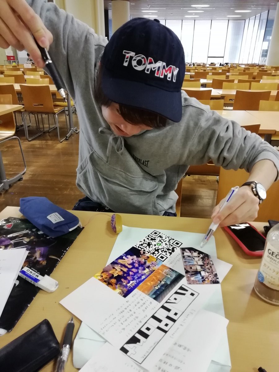 KU_Rapport's tweet photo. メンバーもがんばってます。
会えるの楽しみにしてます！！
 #春から関大 
 #春から関大生 
 ＃フットサル
 ＃フットサルサークル
 #サッカー
 #とりあえずこのサークル入ろう https://t.co/EklD9FRimD