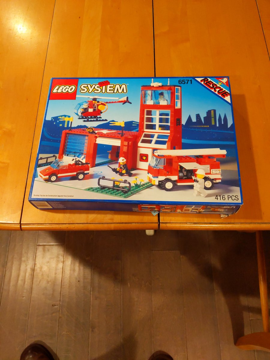 pdx_ddaly's tweet photo. @LEGO_Group Quarentine day throwbacks. https://t.co/thaqdqXtJm