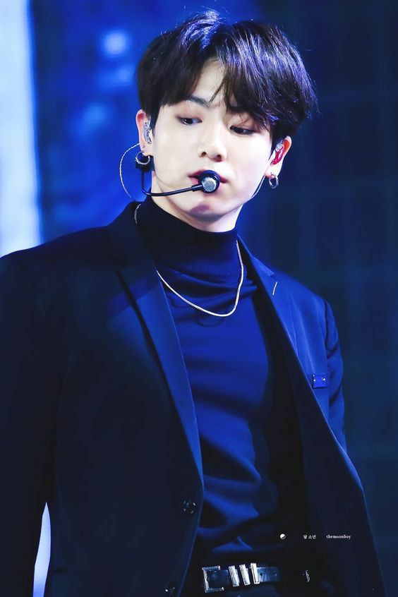 🌻Tae Queen BTS ᶠᵃʰ˖˚༊ REST tweet media