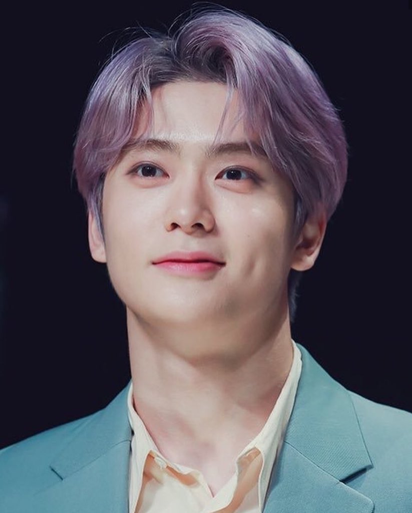 #6 I’m sorry to everyone but I gotta add this man to my list. I do. I really do. I genuinely want to give this man the biggest hug and tell him to have a good day. Jaehyun NCT127