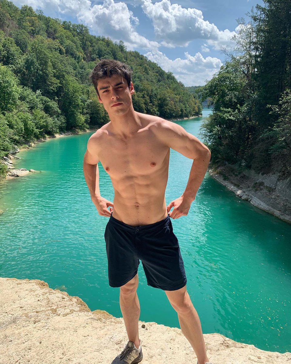 𝑀𝑎𝑡𝑡𝘩𝑒𝑤. (@mattgrakham) on Twitter photo 