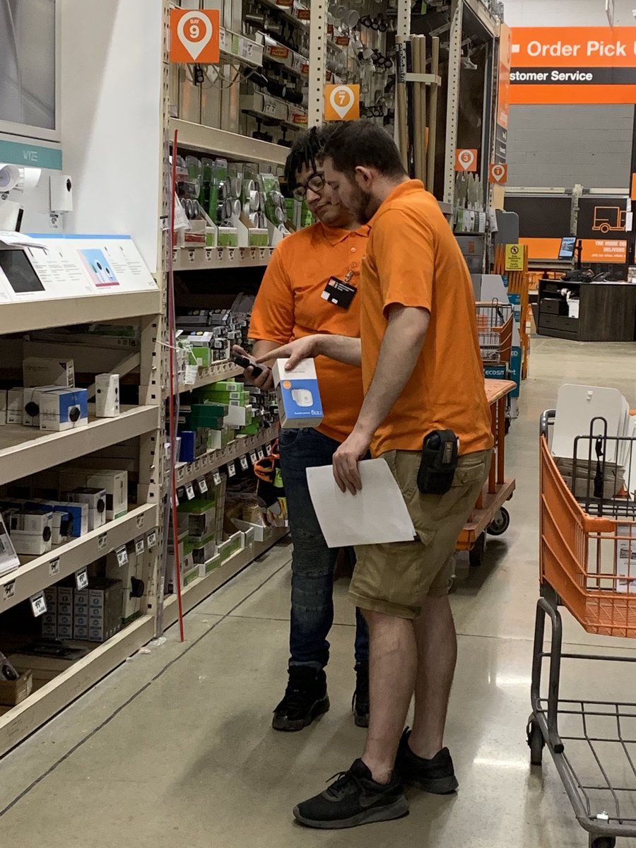 Our New Associate Coach in full action teaching our new associates MET integrity....awesome job Nick ⁦⁦<a href="/dow_georgette/">MET_D34_DOW_HD</a>⁩