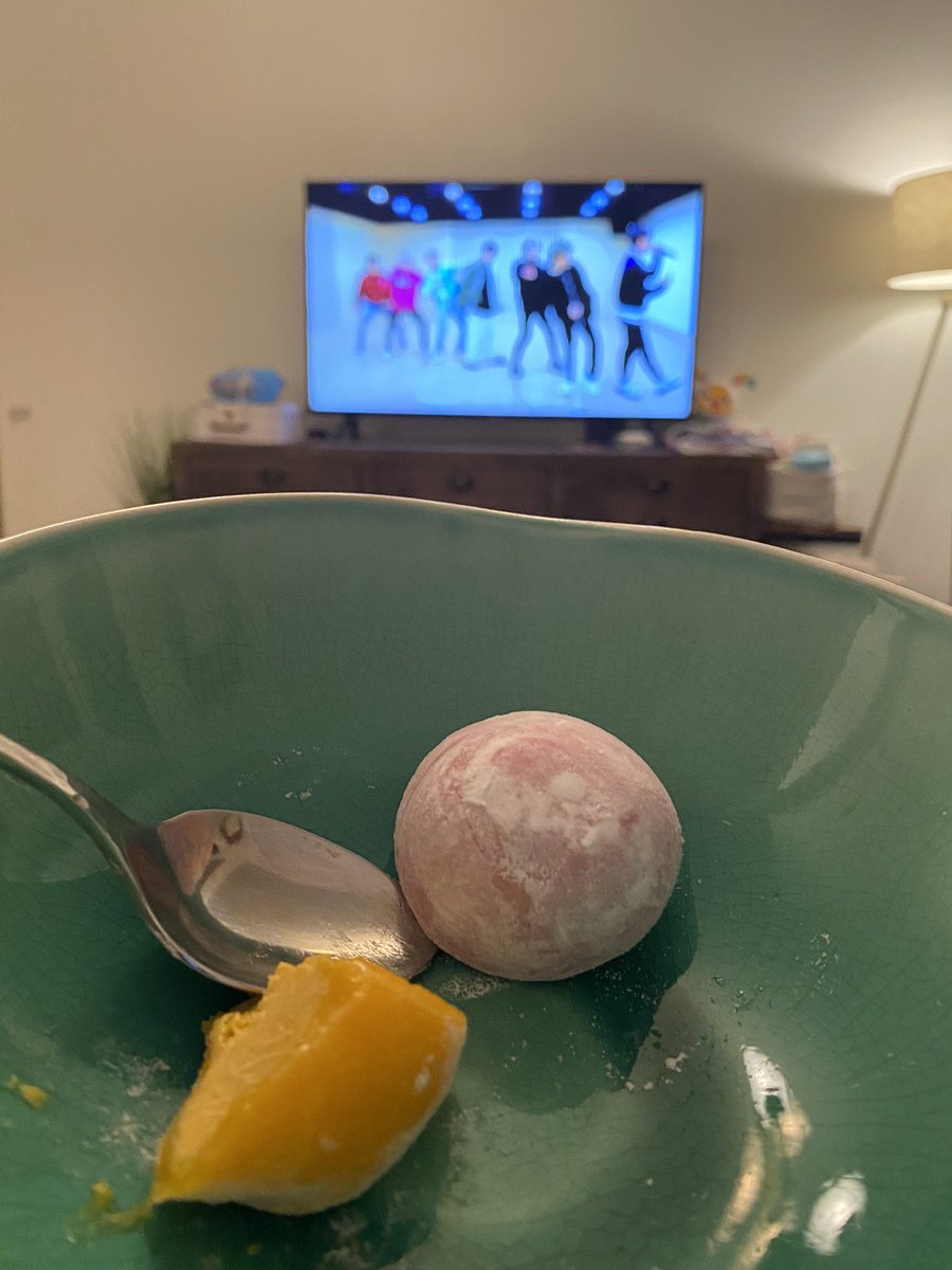 benwinston's tweet photo. Uncle Mochi. #BTSONHomeFest https://t.co/tqBVNZB6OW