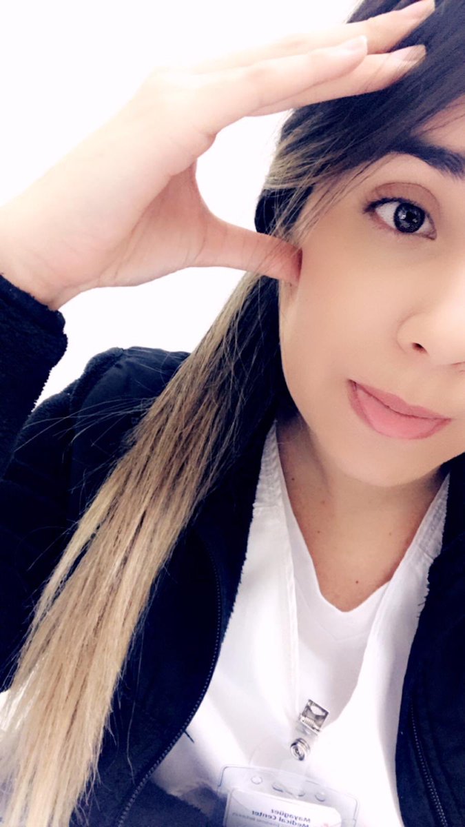 team_JohannPR's tweet photo. Aquí tienes a una profesional de la salud (una d las twins) q dia a dia sale d su casa con el temor a q agarre el virus.Para eso estoy, para tratar d ayudar a sanar a los demás. Gracias por tus palabras 💙 te quiero mucho! No soy doctor pero sí enfermera. 👩🏻‍⚕️ 
#QuedateEnCasa https://t.co/AVDLOIyUMz