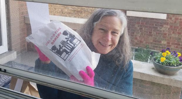 Bonding over baked goods: Mom delivers sweets (from a distance) - opprairie.com/p/life-arts-li…