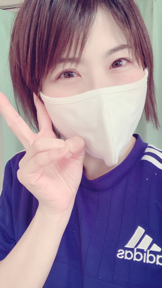 厚生労働省より、地域密着型小規模デイサービスに布マスクandガーゼマスクが届いたよーーー(о´∀`о)❤️
ずっと待ってました！！
介護施設や保育所等に国が2000万枚購入し配布されるみたい。
ありがたいです🙇‍♂️✨
大切に使わせていただきます。
サイズ感は超デカいけど、洗濯していくうちに縮むかな！？😅