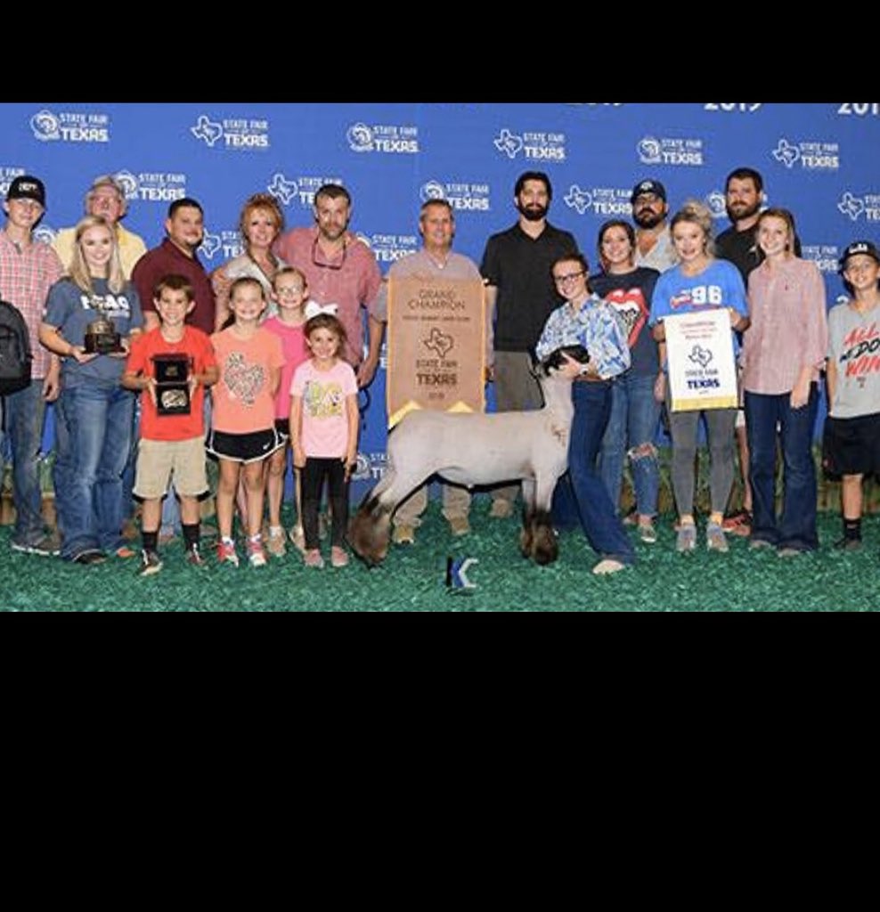 MadellyneA25's tweet photo. we put everything we had into these moments. through God this was never a “dream”, this was always the plan. #blessings #finaletour https://t.co/hAkiffoROs