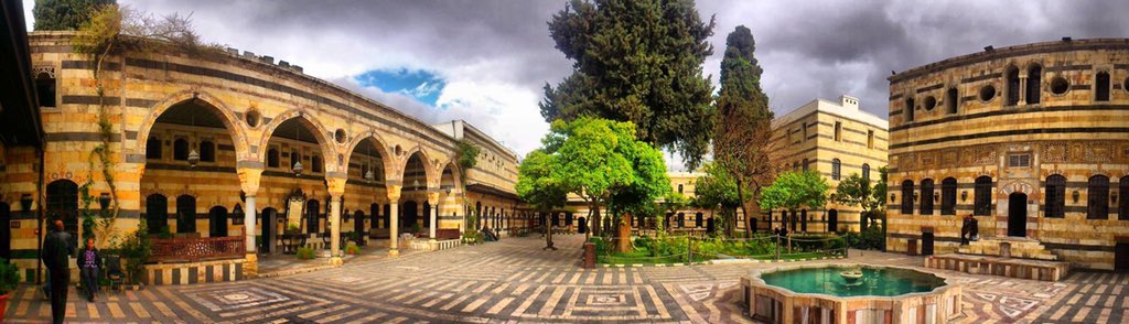 ajaa3n's tweet photo. يا من يرى ..
ما في الضمير ويسمعُ 
أنتَ المُعَدُّ لكلِّ ما يُتَوَقعُ 
يا من يُرَجَّى للشدائدِ كُلِّها 
يا من إليْهِ المُشْتَكى والمَفْزَعُ 
يا من خزائنُ جودهِ في قولِ ' كُنْ '
أُمْنُنْ فَإنَّ الخير عندَكَ أجمعُ .
:
:
#ابو_القاسم_السهيلي #نمير_البيان .. https://t.co/XpTi6TJqip