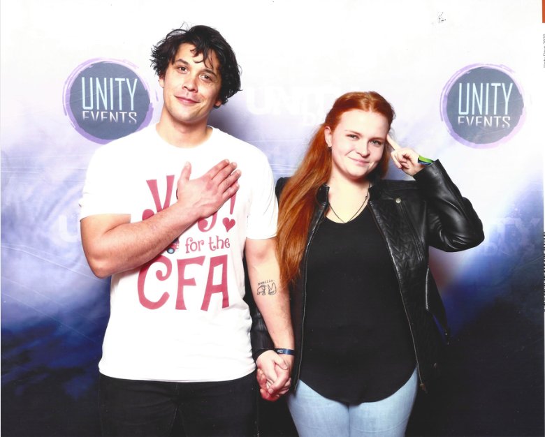 Shadowandhoe's tweet photo. Photo Taken with Eliza in April 2019
Photo Taken with Bob in January 2020
The Head and The Heart ❤❤
#Supanova2019 #UnityDays2020 https://t.co/rTFnjZifX6