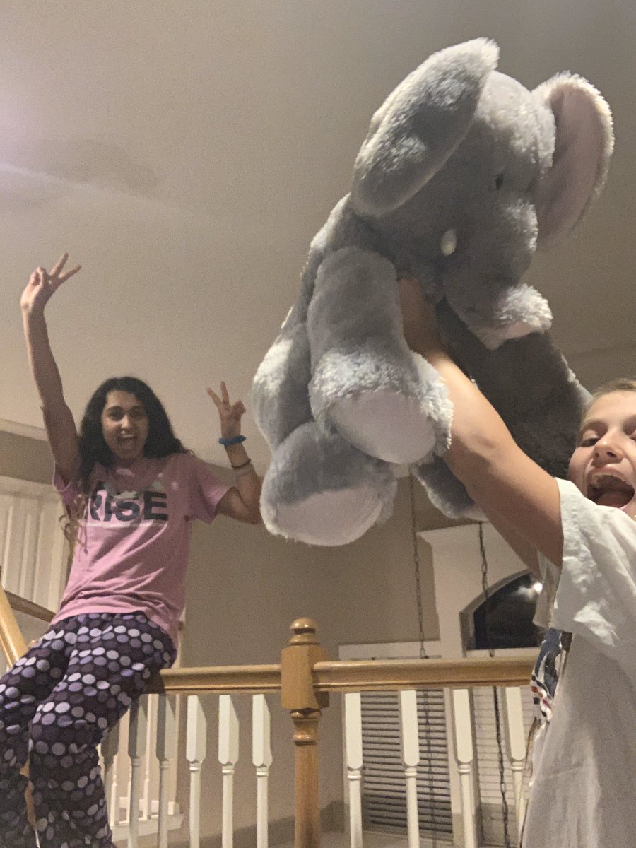 This is how stuco participates in virtual pajama day! How will you show your school spirit throughout the rest of the week? Upload your pics to instagram or twitter. #PantherSpirit20 #PantherWeek20 #PantherOnline20 #PantherLearning20 <a href="/RPHS_Panthers/">Ridge Point HS</a>