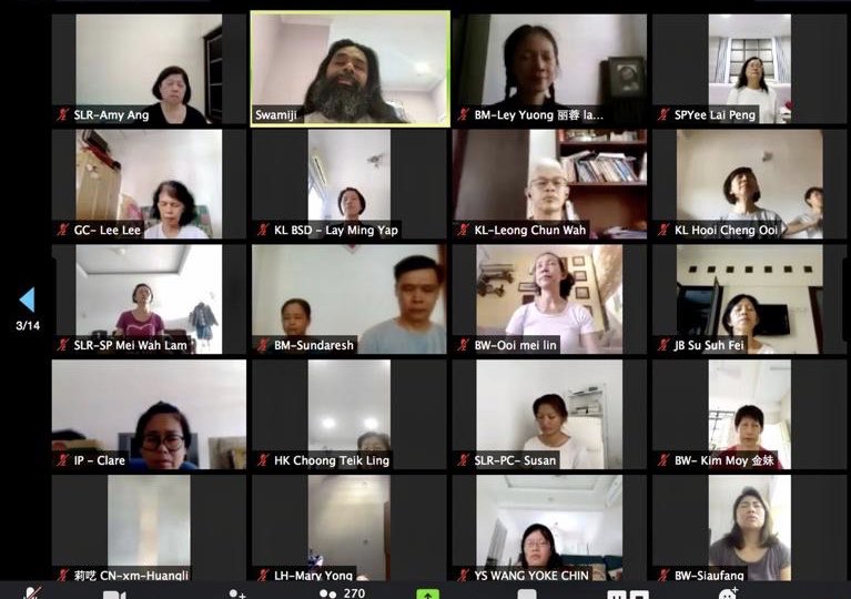 Addressed <a href="/ArtofLiving/">The Art of Living</a> Volunteers &amp; Teachers from Malaysia 🇲🇾, China 🇨🇳, Taiwan 🇹🇼, Hong Kong 🇭🇰 etc via @zoom_us ( <a href="/SriSri/">Gurudev</a> ) #StayHome