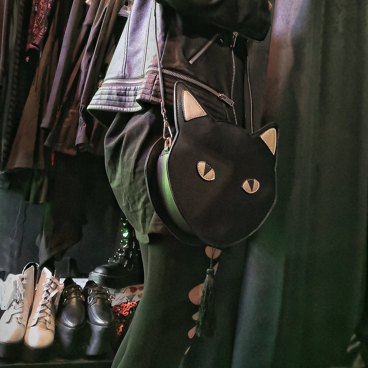 ra20022006's tweet photo. ﾈﾁｺｬﾝバッグ🐾
#COLLECTIF　SHEENA CAT CROSSBODY BAG
https://t.co/zT29ooUxmy
#SHOPROMANESCO #エピキュリアンガーデン https://t.co/LN24QGmGbU