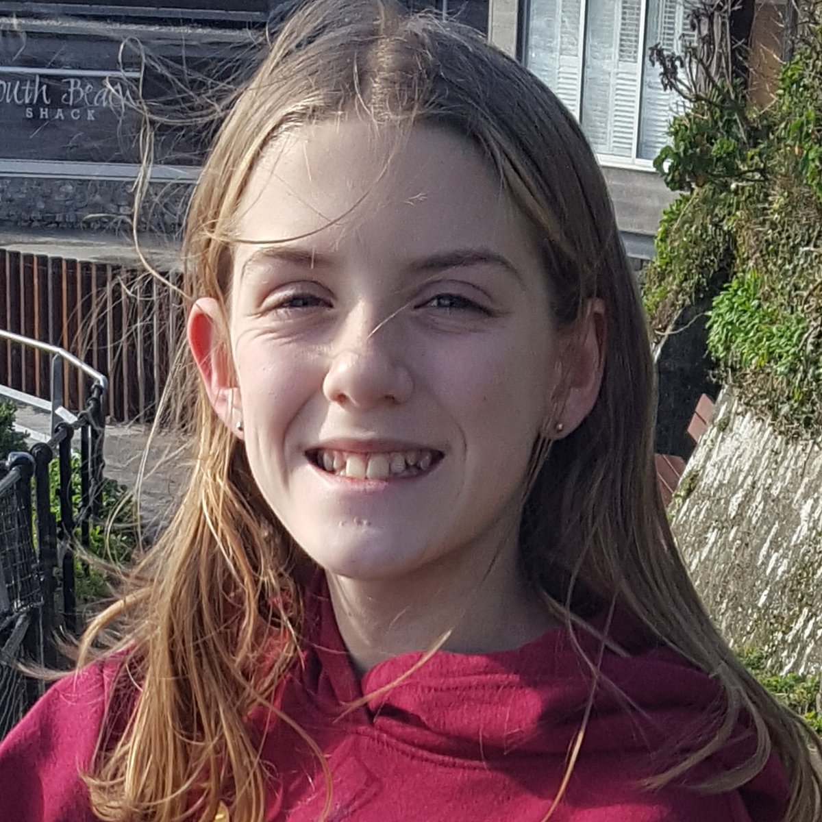 Julia deegan tweet media