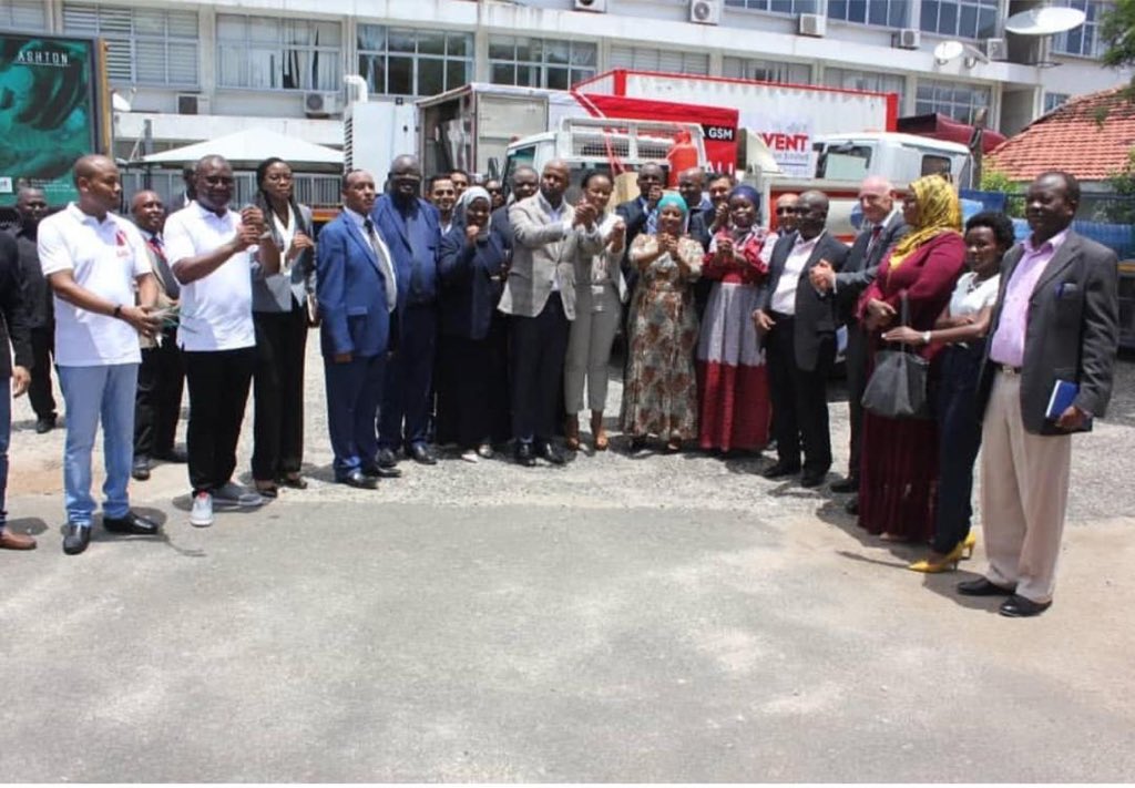 Abdulsamad_tz's tweet photo. Tunatoa Shukrani zetu. Asanteni sana Team + Partners @TanzaniaCTI #AdventConstruction #Karimjee @tpsftz @atogsofficial @TCCIAHQ @Tigo_TZ #Oryx #Tarmal @VodacomTanzania @Gs1Tanzania_ #TOLGas #Innovative @CEOrtTZ #MamalisheMachinga @ofclbakhresagrp @AKF_EA @tzbranding #AshtonMedia https://t.co/IlXxZAGgcq