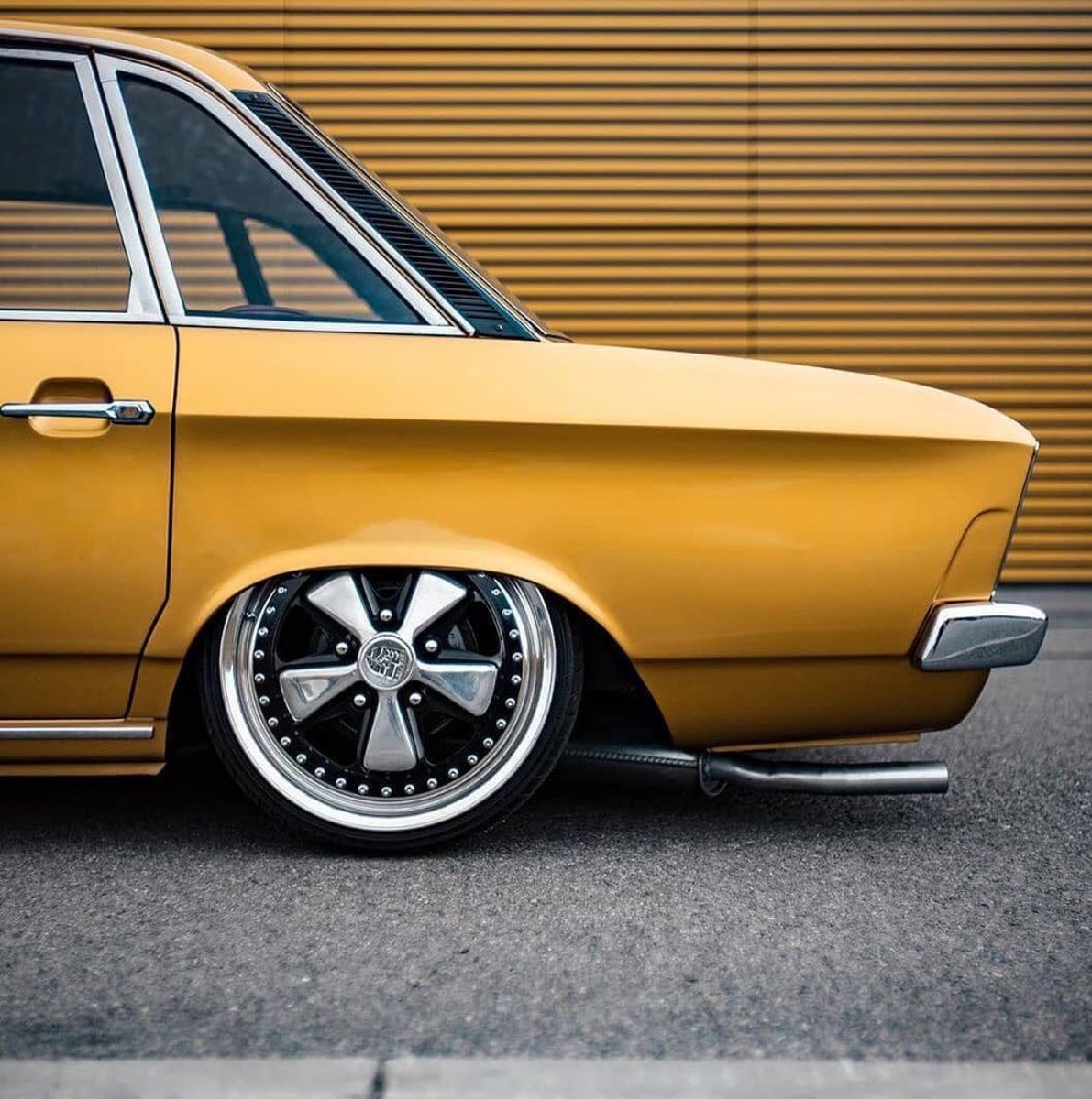 EpicDubs's tweet photo. ☀️ K70 LS
#VW #Volkswagen #VwK70 #K70LS #SplitWheels #Fuchs #VolkswagenK70 #Stance #DubLife https://t.co/BnymOz79R1